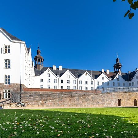 Mooi: Fantastisches Apartment Mit Seeblick Und Stil, Netflix Plön Buitenkant foto